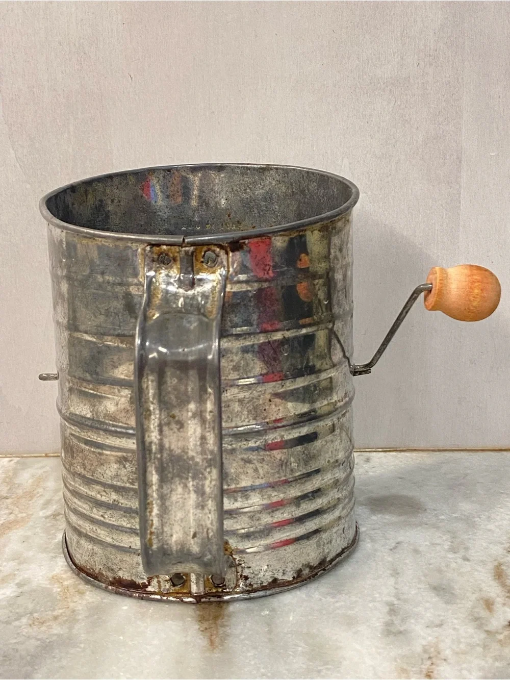 VTG Bromwell's 5-Cup Tin Measuring Flour Sifter Wood Handle